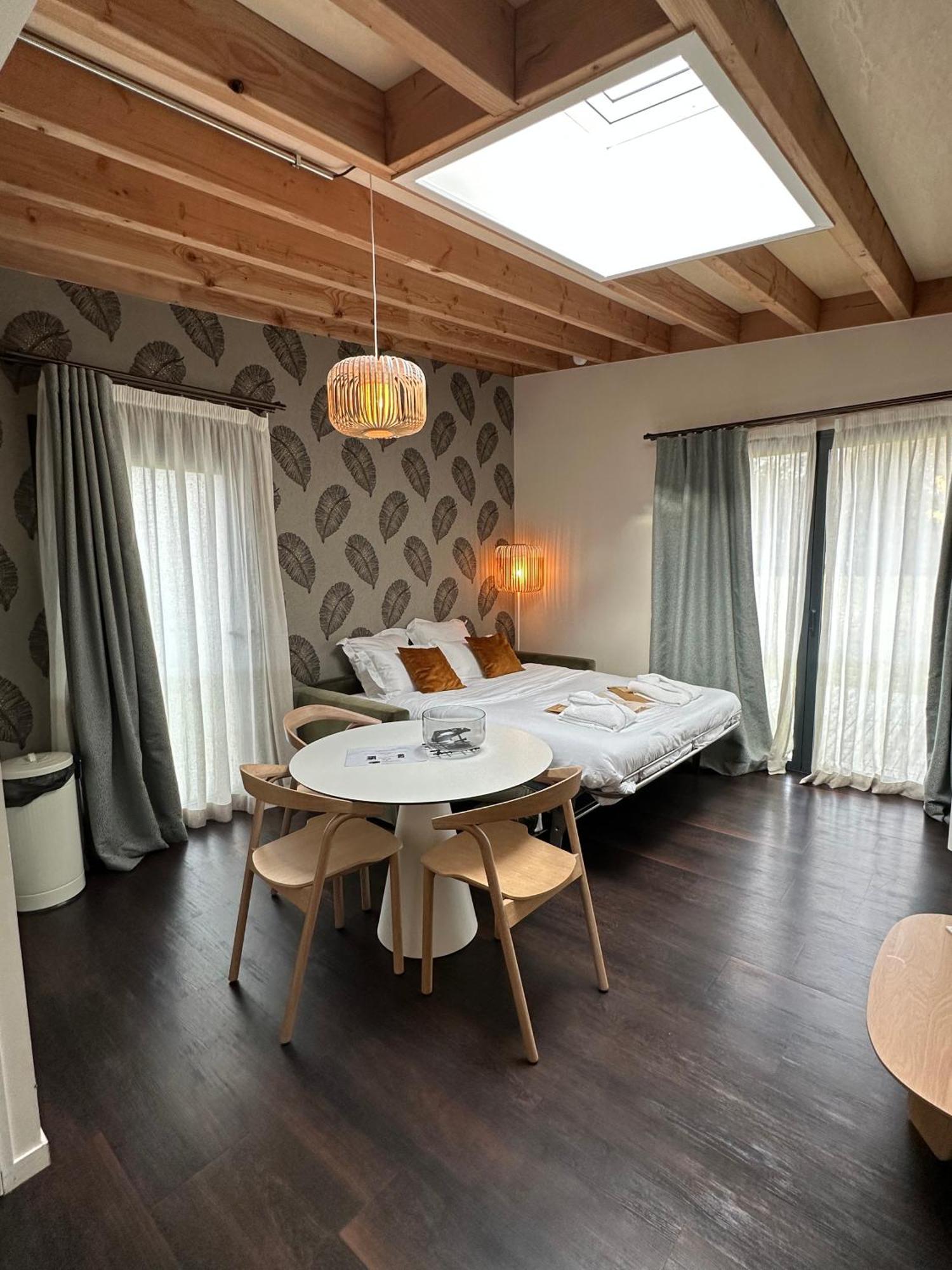 Les Eco-Lodges du Domaine de l'Epau Yvré-lʼÉvêque Extérieur photo