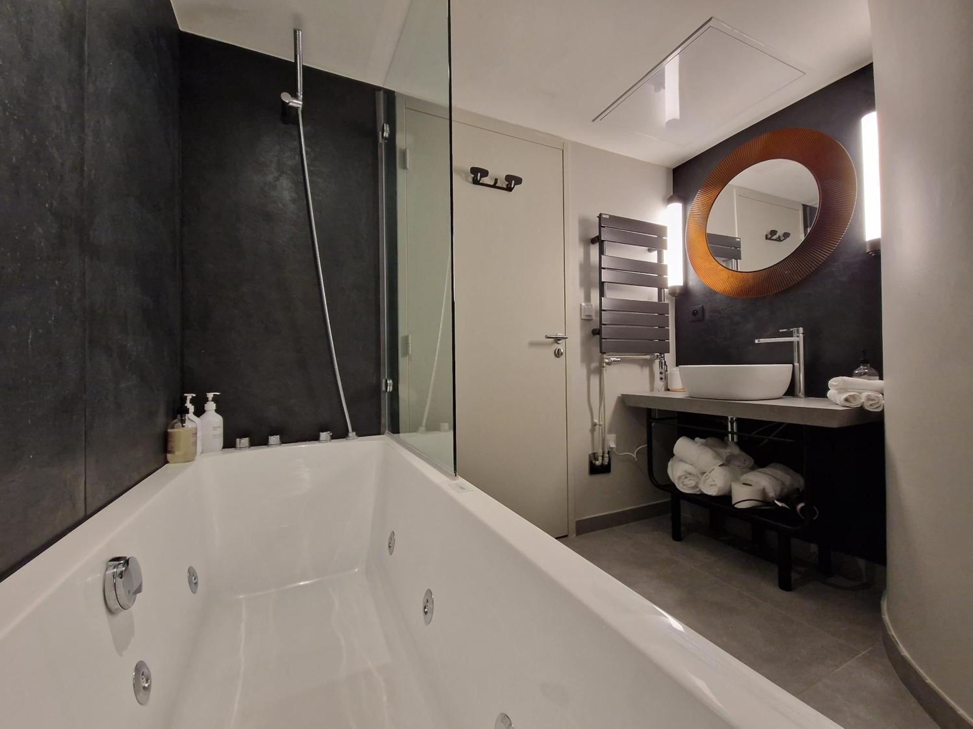 Les Eco-Lodges du Domaine de l'Epau Yvré-lʼÉvêque Extérieur photo